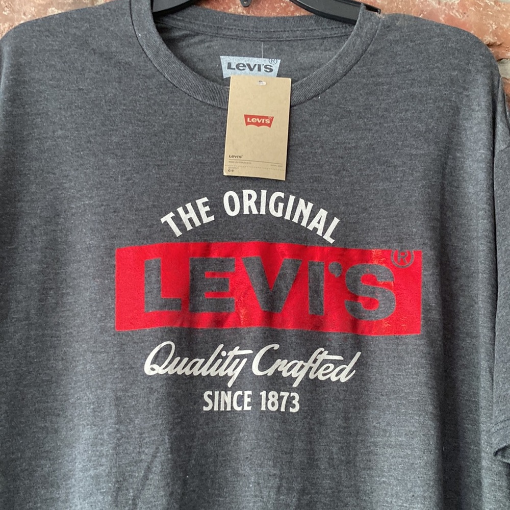Men’s LEVI’S Tee Shirt 2XL NWT